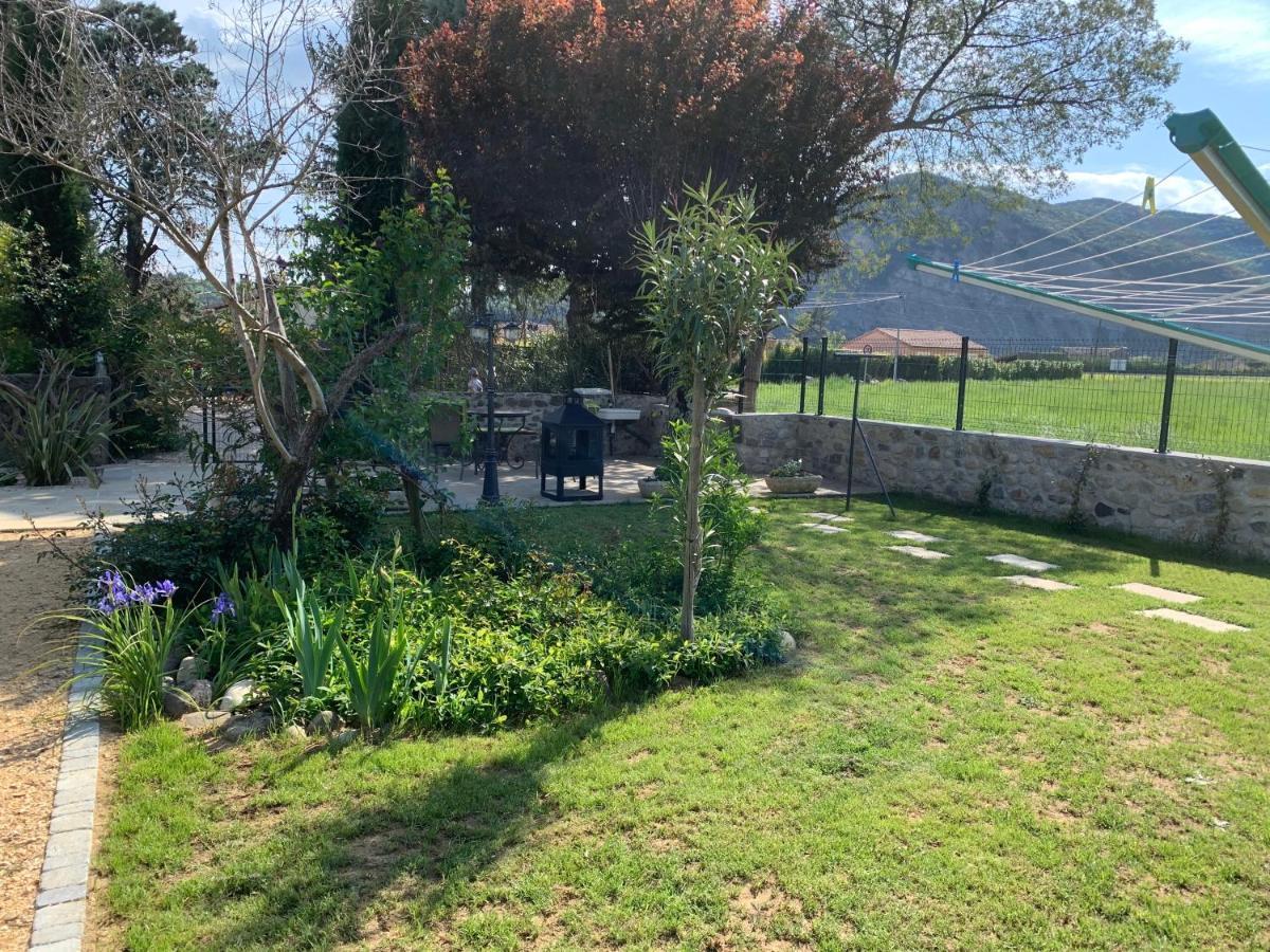 Gite Mon Paradis Vallon-Pont-dʼArc Exterior foto